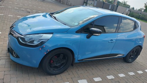 Renault Clio IV 900T (66kW) Dynamique 5 Door